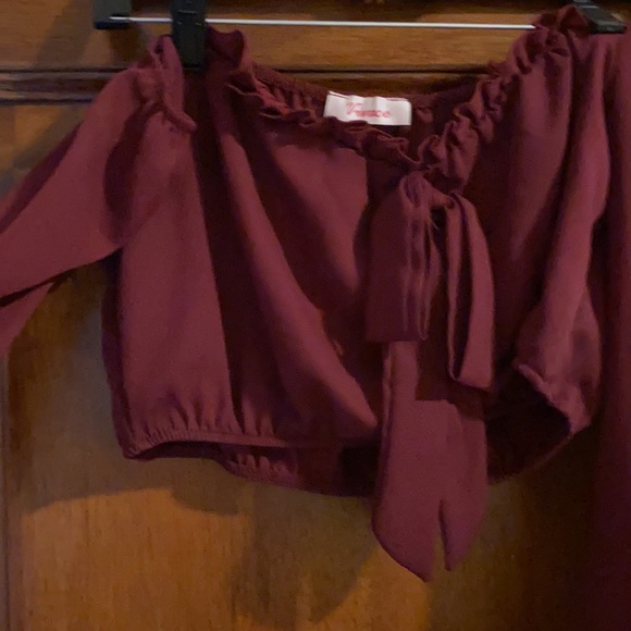 Crop top - Picture 3 of 3